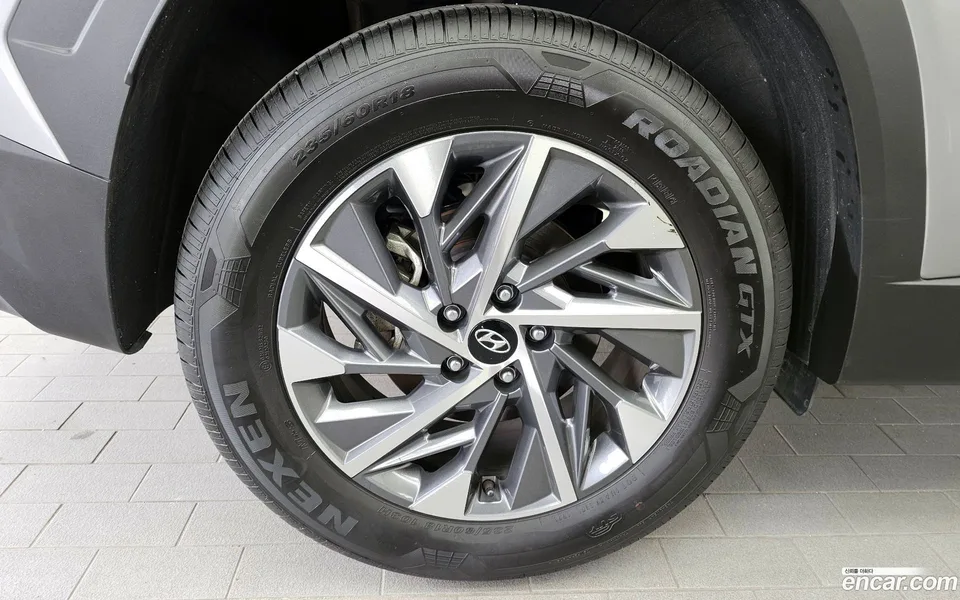 Hyundai Tucson 1.6 2WD 2023 — миниатюра 2