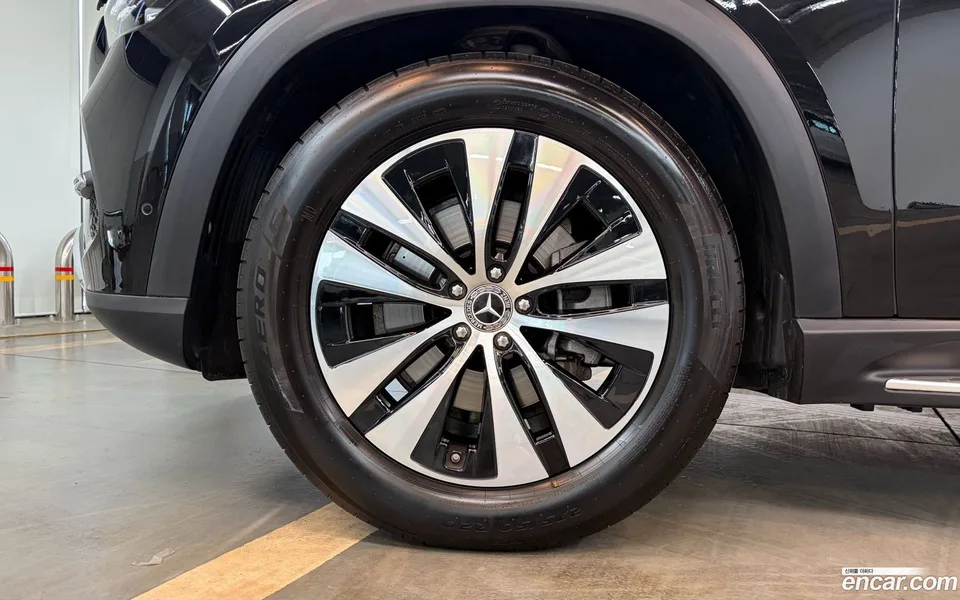 Mercedes-Benz GLE-Class GLE300d 4MATIC 2025 — миниатюра 2