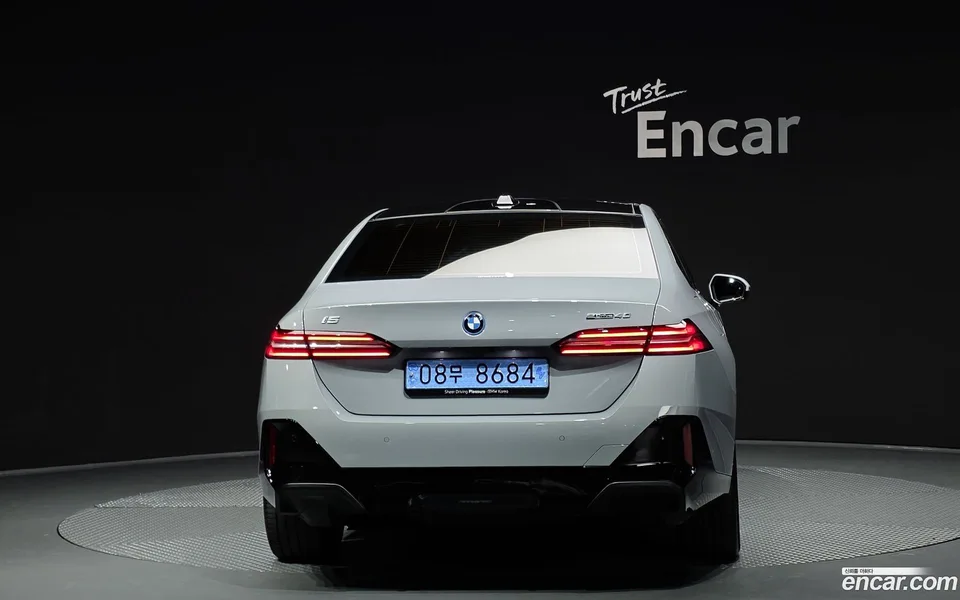 BMW i5 eDrive 40 M 2024 — миниатюра 4