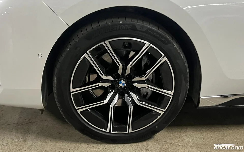 BMW 7 Series 740d xDrive M 2025 — миниатюра 2