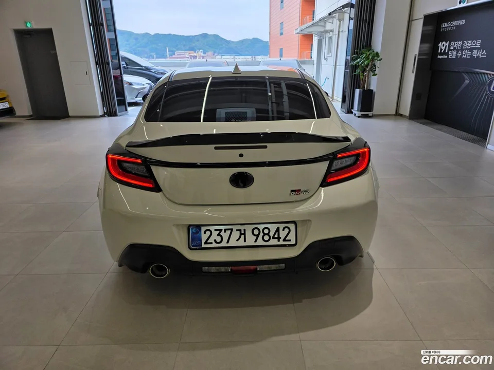 Toyota GR86 2.4 2024 — миниатюра 4