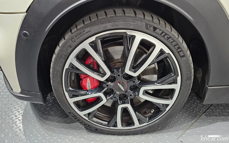 MINI Cooper S JCW 2022 — миниатюра 2