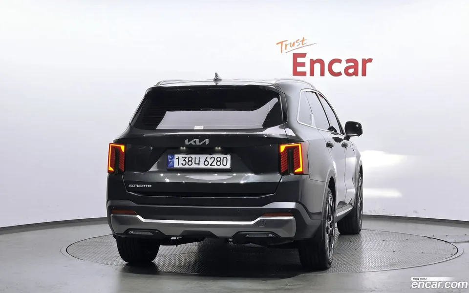 Kia Sorento 2.5T 2WD 2023 — миниатюра 4