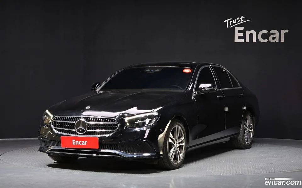 Mercedes-Benz E-Class E250 2023 — фото 1, купить с доставкой в Москву