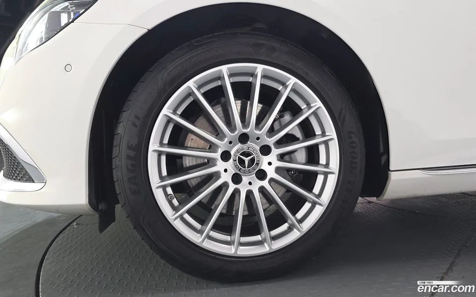 Mercedes-Benz E-Class E250 2022 — миниатюра 2