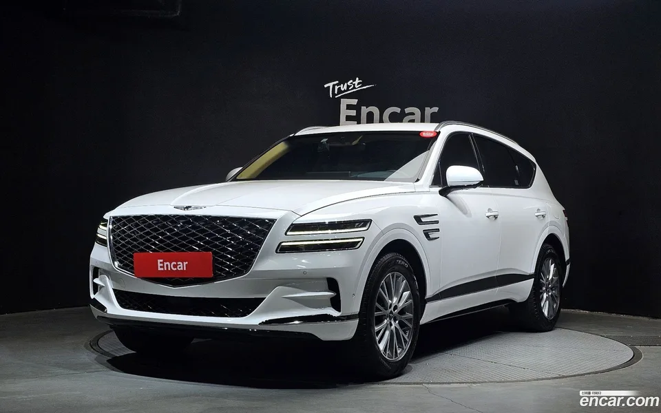 Genesis GV80 2.5T AWD 2023 — фото 1, купить с доставкой в Москву