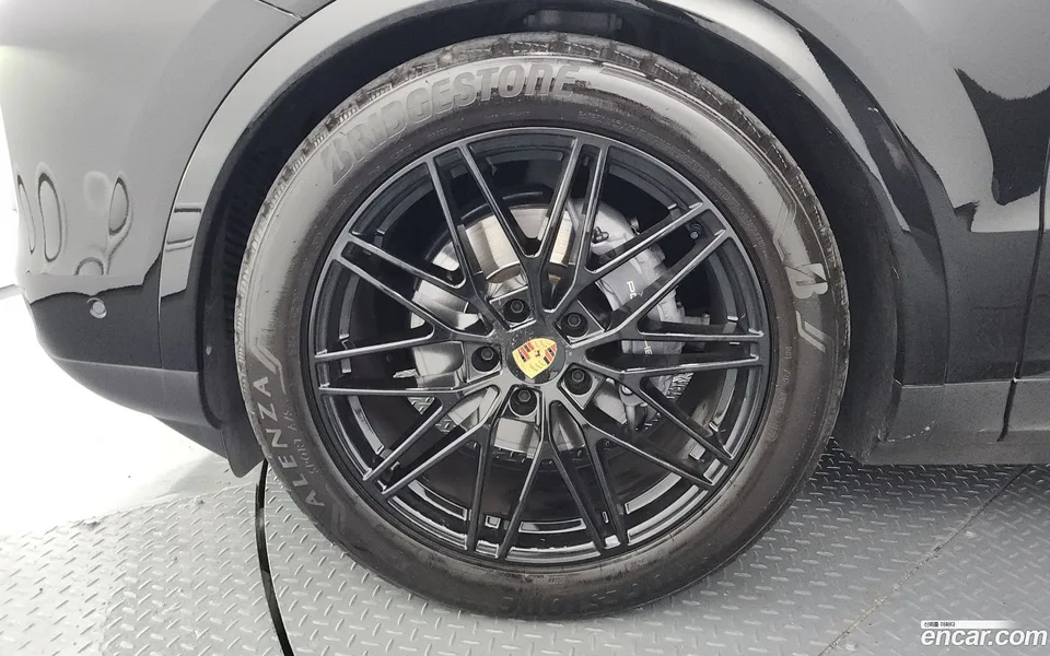 Porsche Cayenne 3.0 2023 — миниатюра 5
