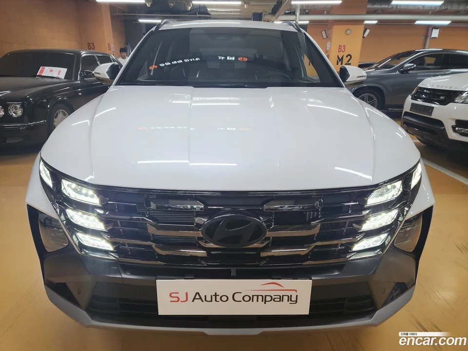 Hyundai Tucson Hybrid NX4 HEV 1.6 2WD 2026 — фото 1, купить с доставкой в Москву