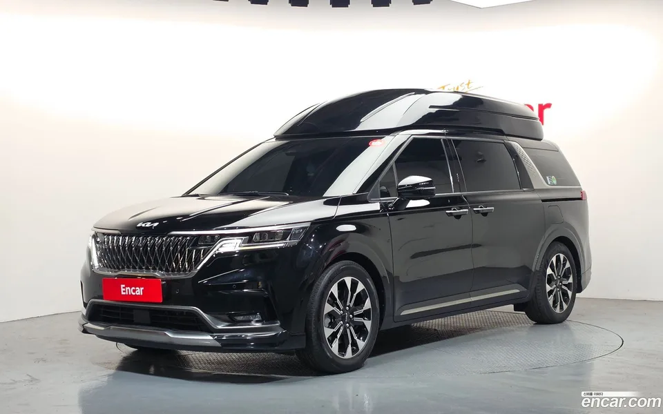 Kia Carnival 9 () 2022 — фото 1, купить с доставкой в Москву