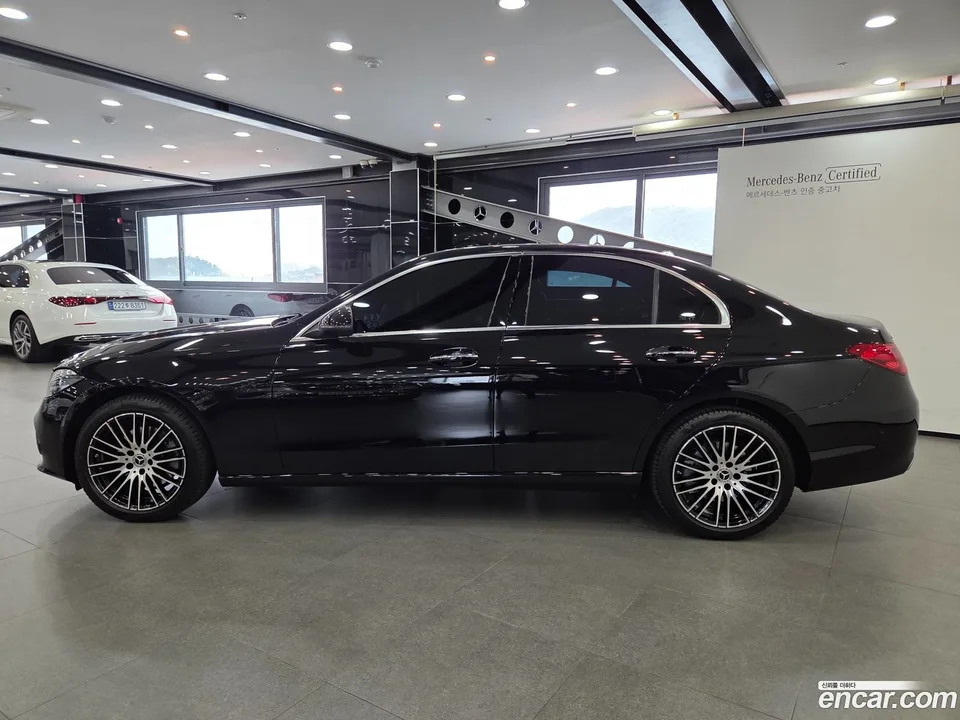 Mercedes-Benz C-Class C200 2025 — миниатюра 5
