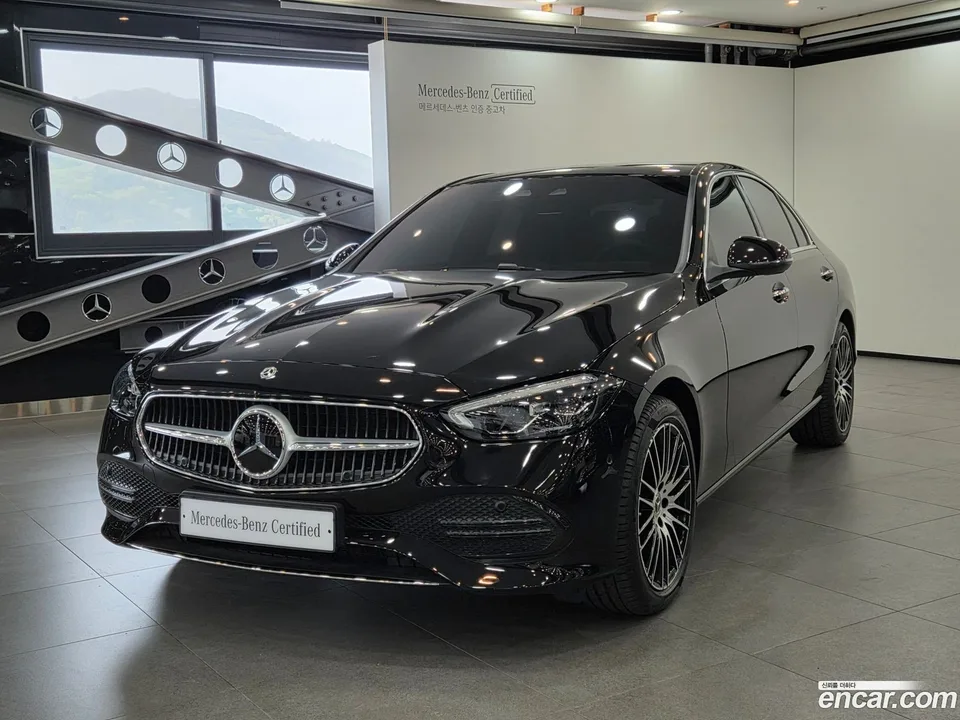 Mercedes-Benz C-Class C200 2025 — фото 1, купить с доставкой в Москву