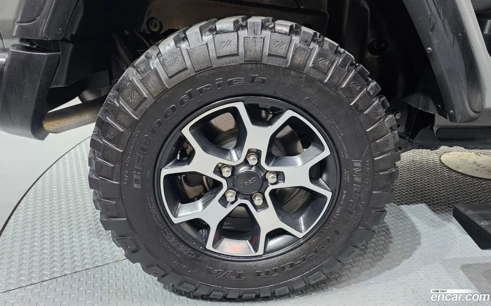 Jeep Wrangler 2.0 4 2022 — миниатюра 2