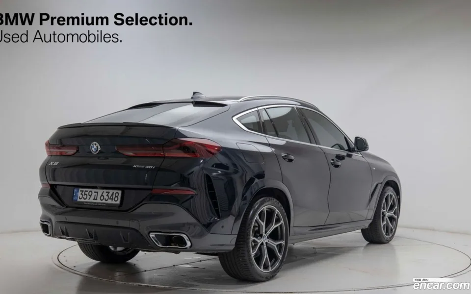 BMW X6 xDrive40i M 2022 — фото 1, купить с доставкой в Москву