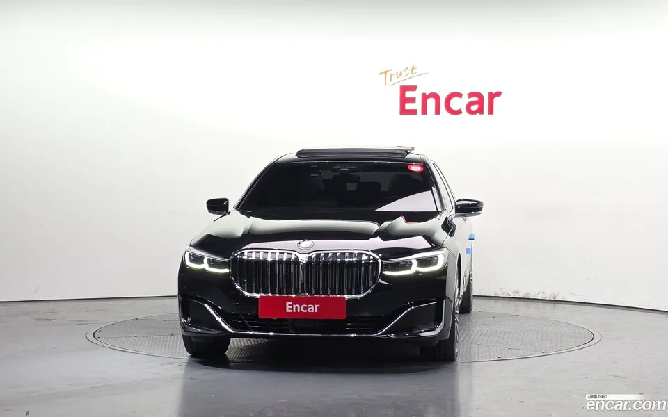 BMW 7 Series 740Li xDrive 2022 — миниатюра 3