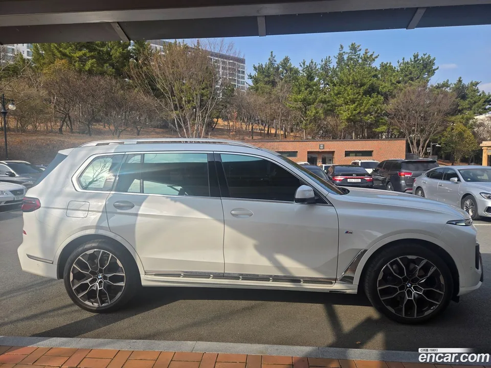BMW X7 xDrive 40d M 6 2025 — миниатюра 5
