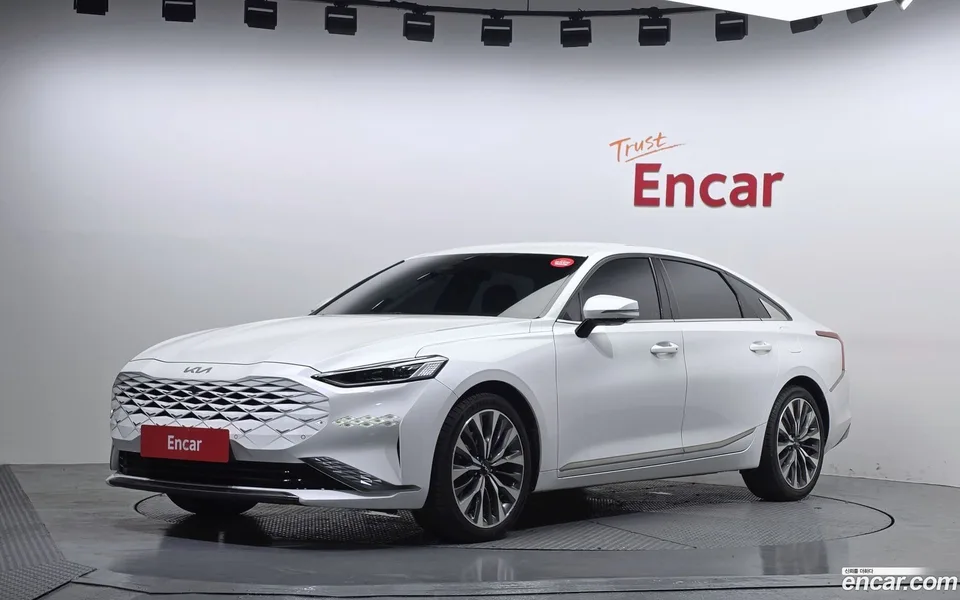 Kia K8 2.5 2WD 2022 — фото 1, купить с доставкой в Москву