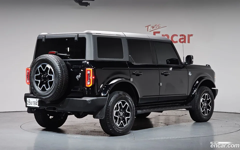 Ford Bronco 2.3 2024 — миниатюра 2