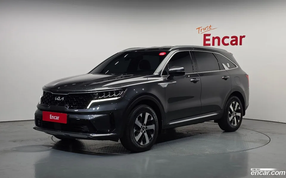 Kia Sorento 2.5T 2WD 2023 — фото 1, купить с доставкой в Москву