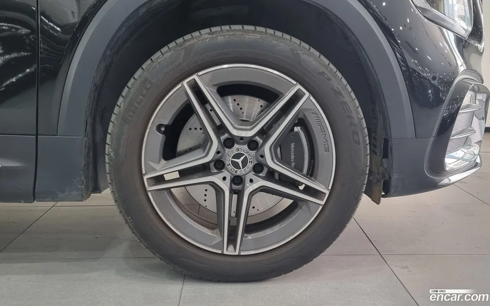 Mercedes-Benz GLB-Class GLB250 4MATIC 2025 — миниатюра 2
