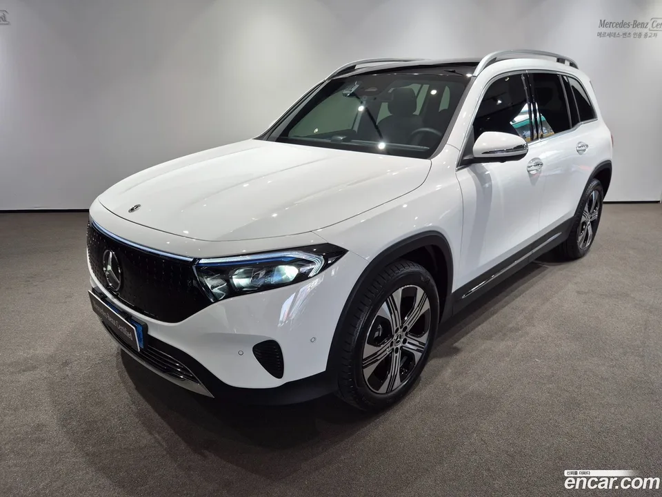 Mercedes-Benz EQB EQB300 4MATIC 2025 — фото 1, купить с доставкой в Москву
