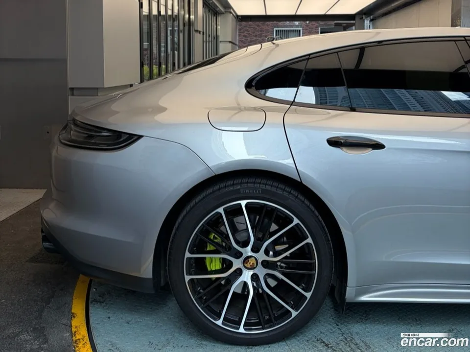 Porsche Panamera (971) 2.9 AWD E- 2022 — миниатюра 2