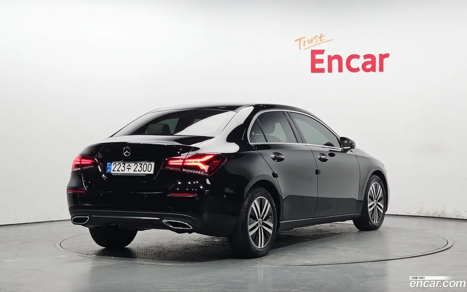 Mercedes-Benz A-Class A220 2022 — фото 1, купить с доставкой в Москву