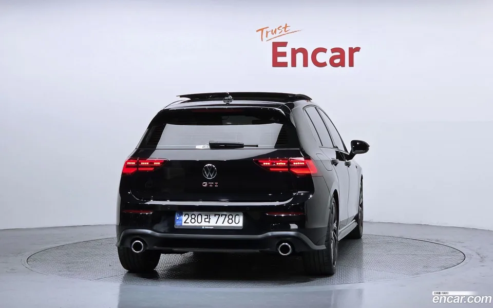 Volkswagen Golf 2.0 GTI 2023 — миниатюра 4