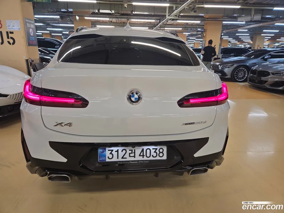 BMW X4 xDrive20d M 2025 — миниатюра 2