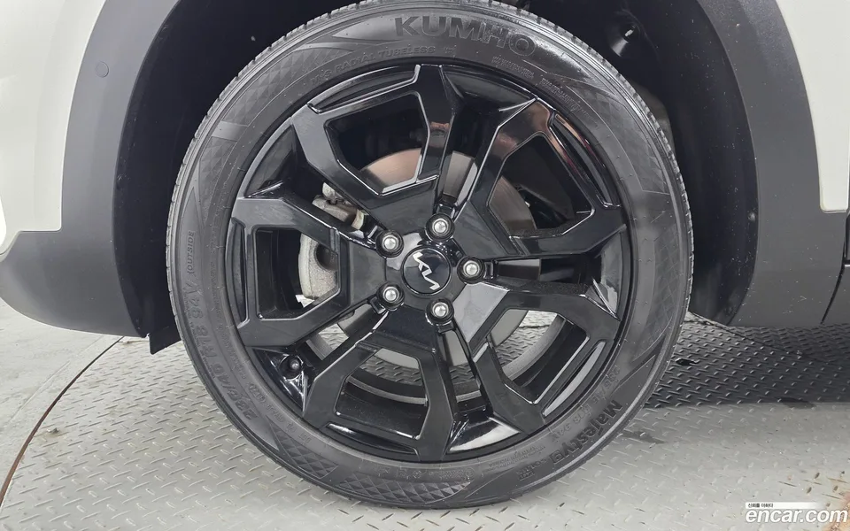 Kia Seltos 1.6 2WD 2023 — миниатюра 2