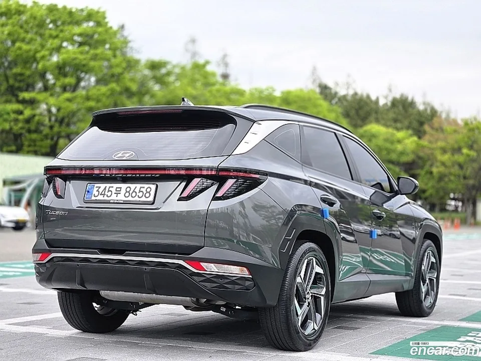 Hyundai Tucson 1.6 2WD 2022 — миниатюра 2