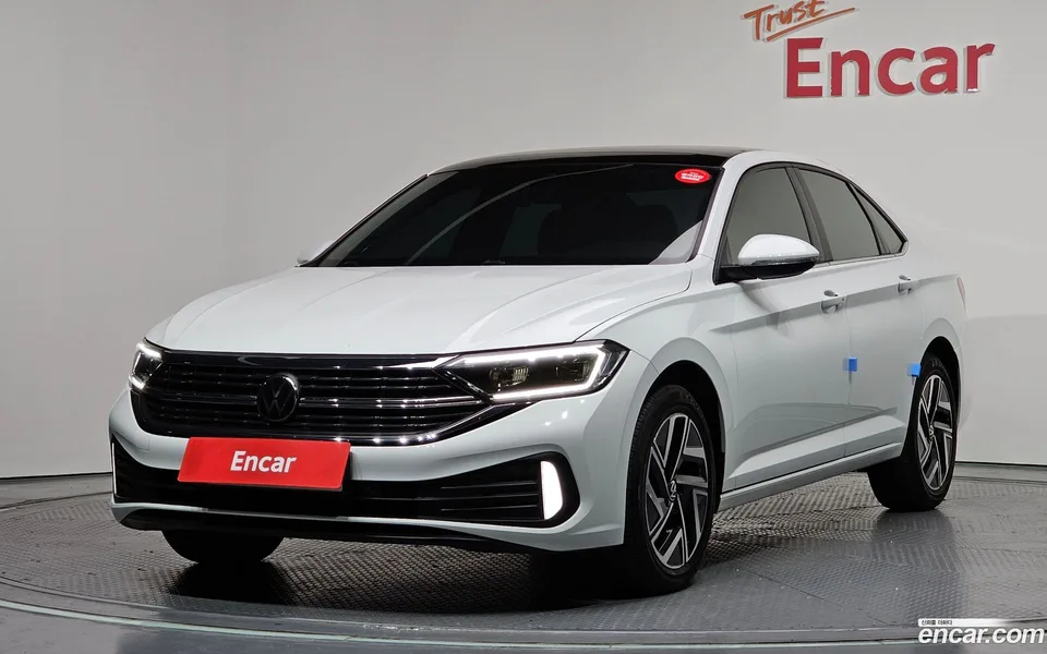 Volkswagen Jetta 1.5 TSI 2023 — фото 1, купить с доставкой в Москву
