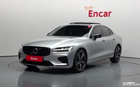 Volvo S60 2022 buy in Moscow