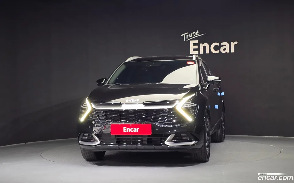 Kia Sportage Hybrid 2WD 2023 — миниатюра 3