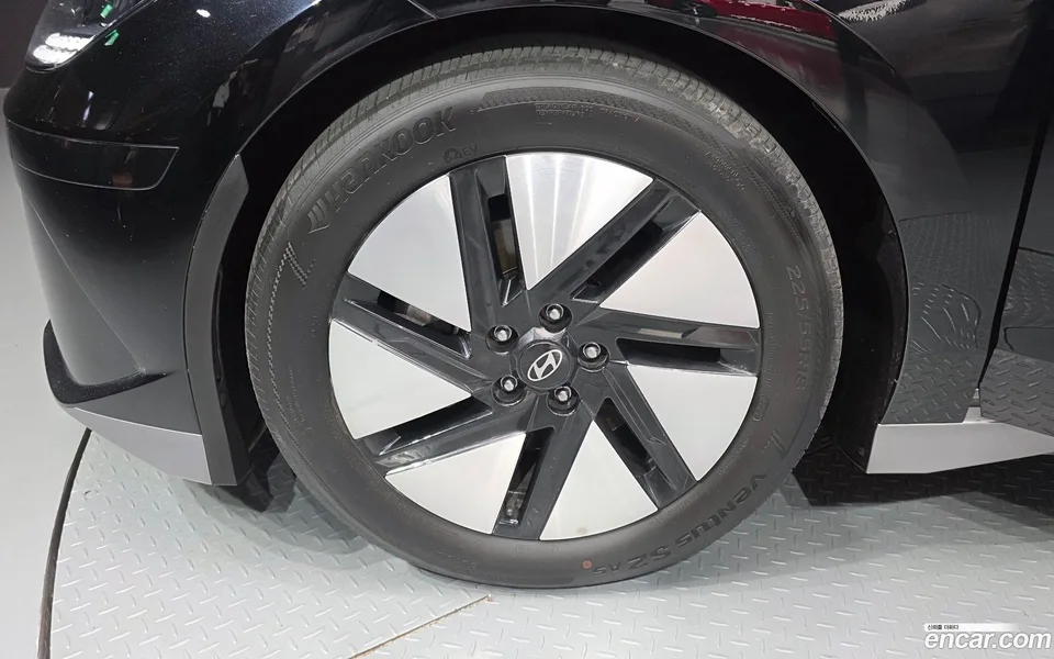 Hyundai Ioniq 6 2022 — миниатюра 2