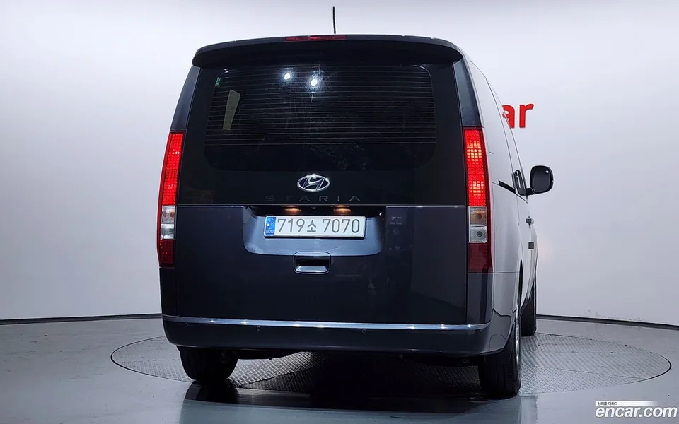 Hyundai Staria 11 2023 — миниатюра 4