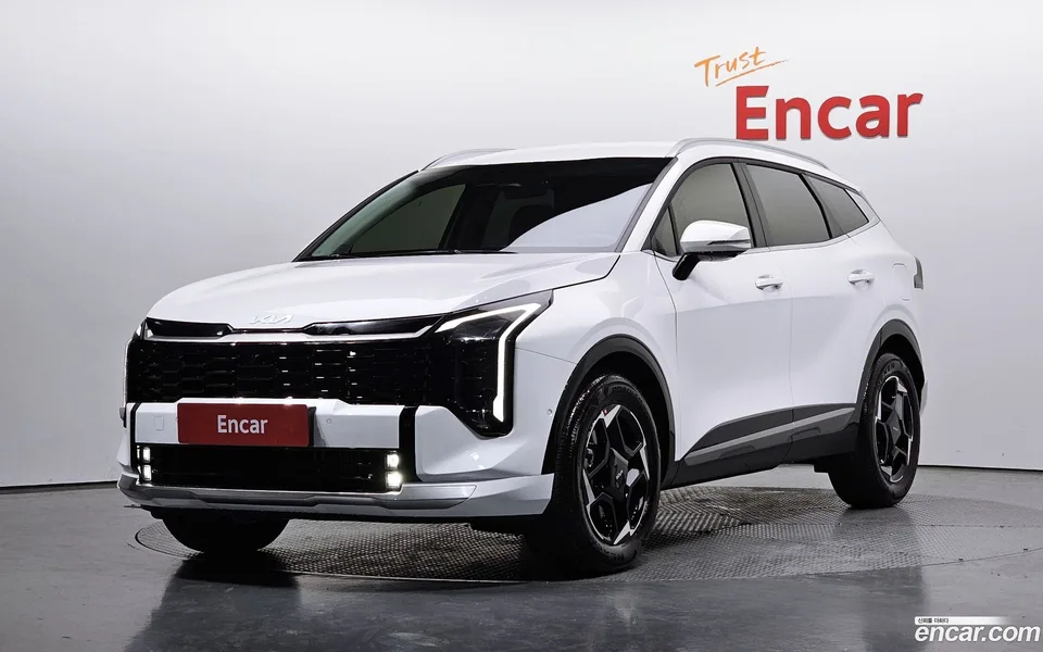 Kia Sportage 1.6 2WD 2025 — фото 1, купить с доставкой в Москву