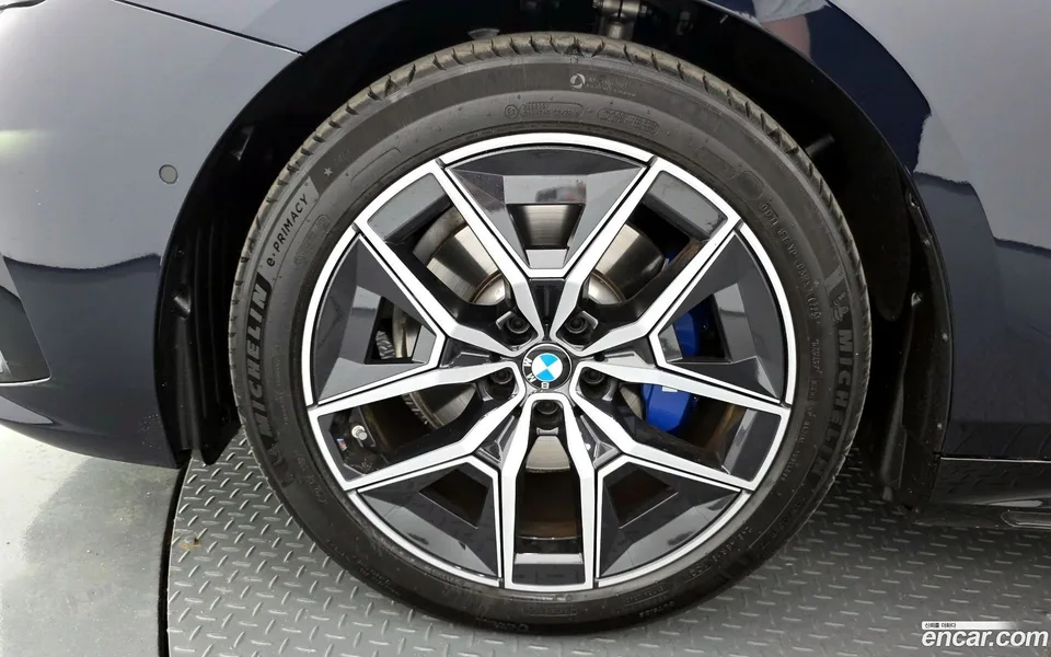 BMW 5 Series 520i M 2025 — миниатюра 5
