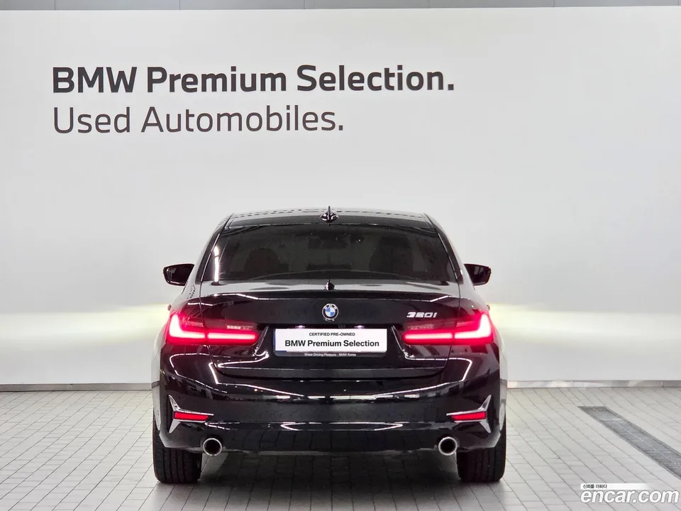 BMW 3 Series 320i 2022 — миниатюра 4