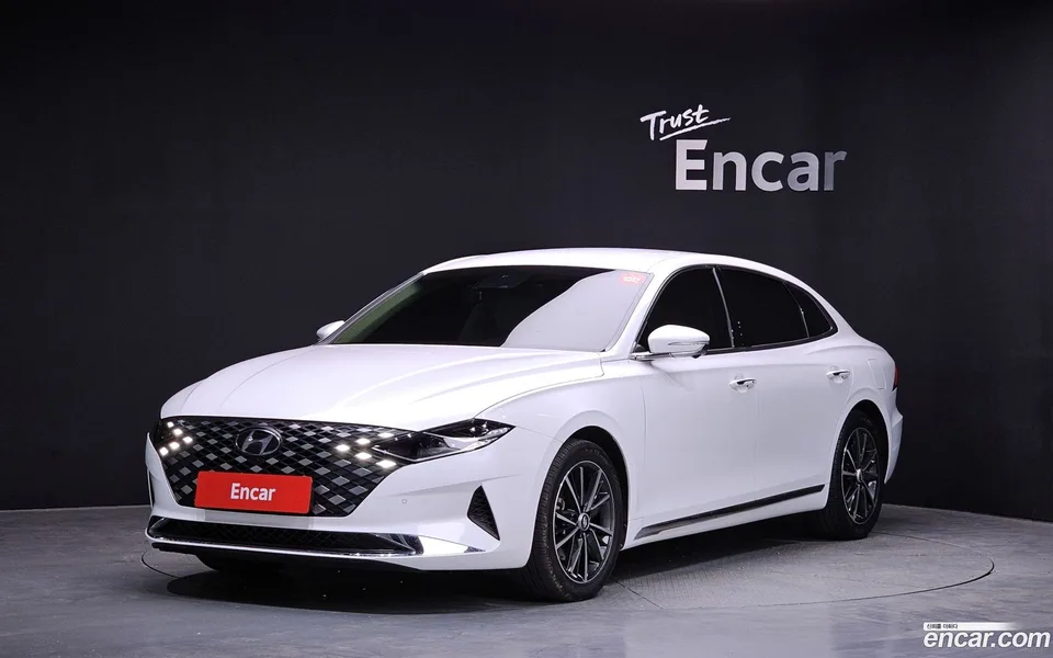 Hyundai Grandeur IG 2.5 2022 — фото 1, купить с доставкой в Москву