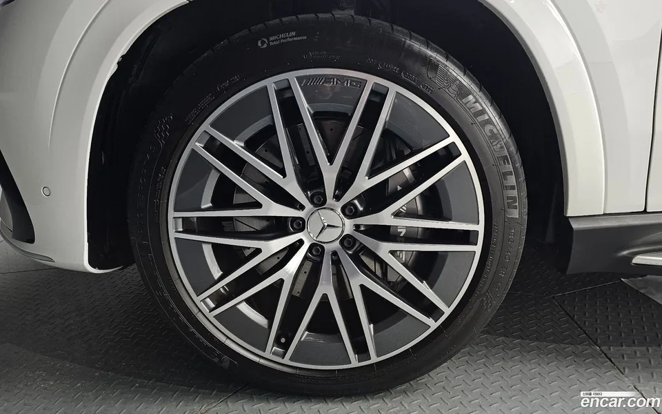 Mercedes-Benz GLE-Class AMG GLE53 4MATIC+ 2024 — миниатюра 2