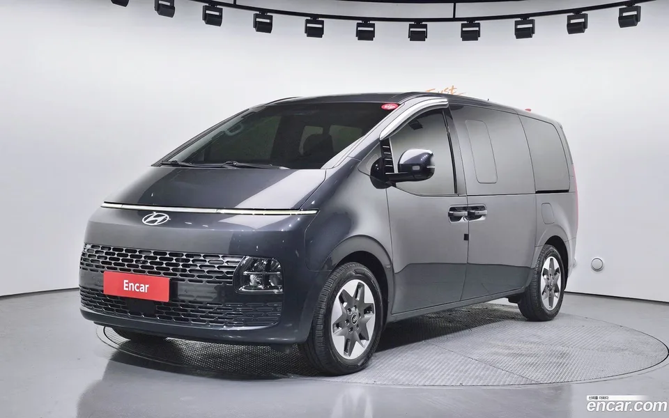 Hyundai Staria HEV 1.6 9 2024 — фото 1, купить с доставкой в Москву