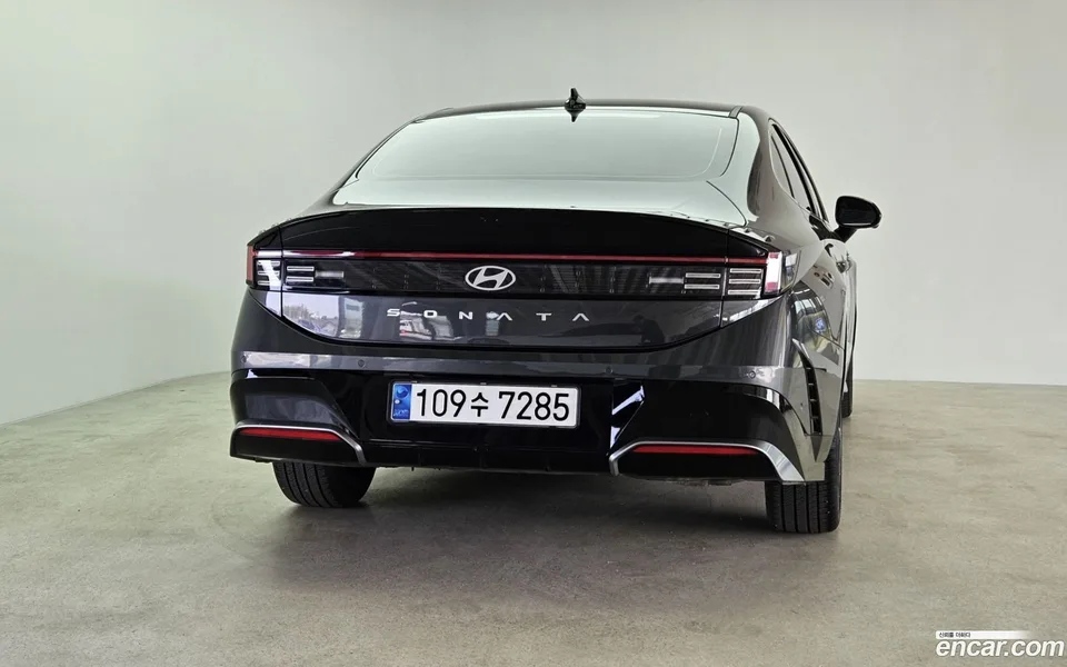 Hyundai Sonata The Edge 1.6 2023 — миниатюра 4