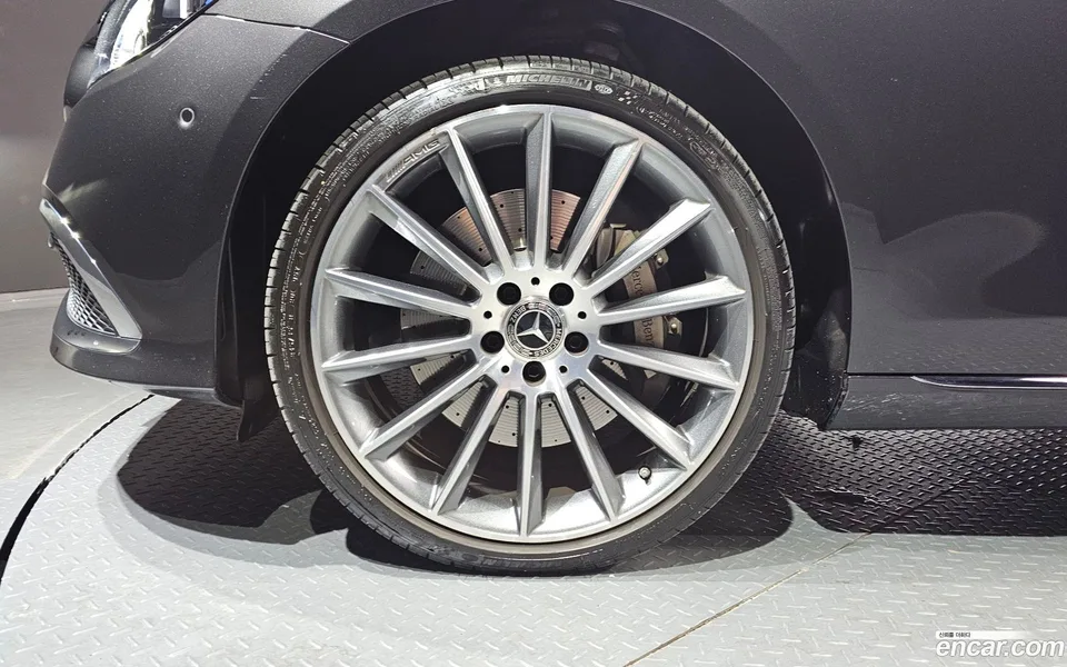 Mercedes-Benz E-Class E450 4MATIC 2023 — миниатюра 2