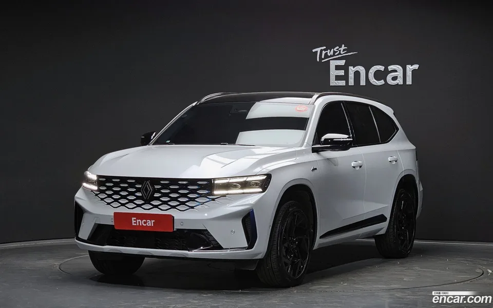 Renault Samsung Grand Koleos 1.5 E-TECH 2WD 2024 — фото 1, купить с доставкой в Москву