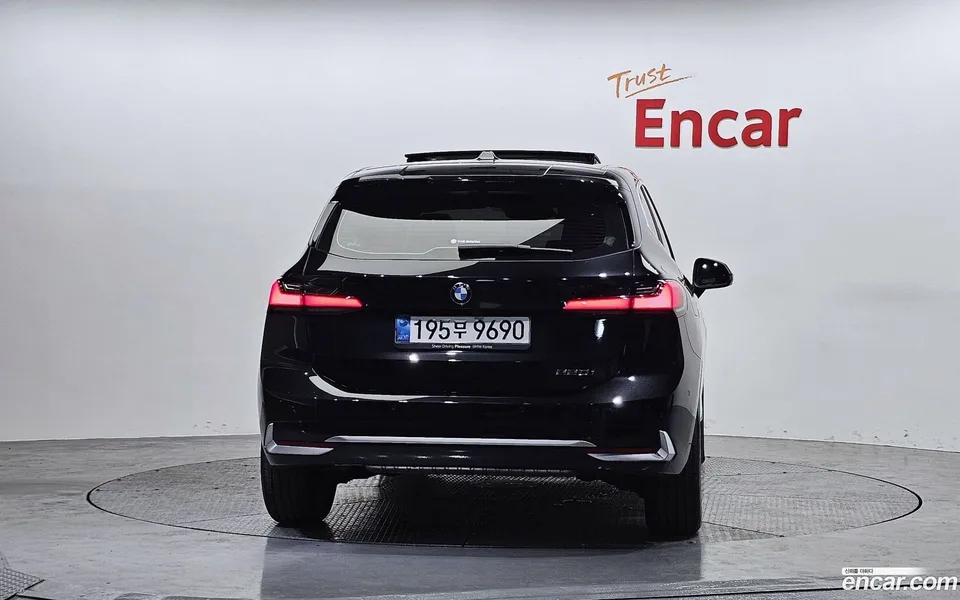 BMW 2 Series Active Tourer 220i 2025 — миниатюра 4