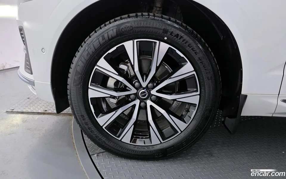 Volvo XC60 B5 2024 — миниатюра 2