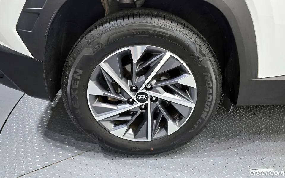 Hyundai Tucson 1.6 2WD 2022 — миниатюра 2