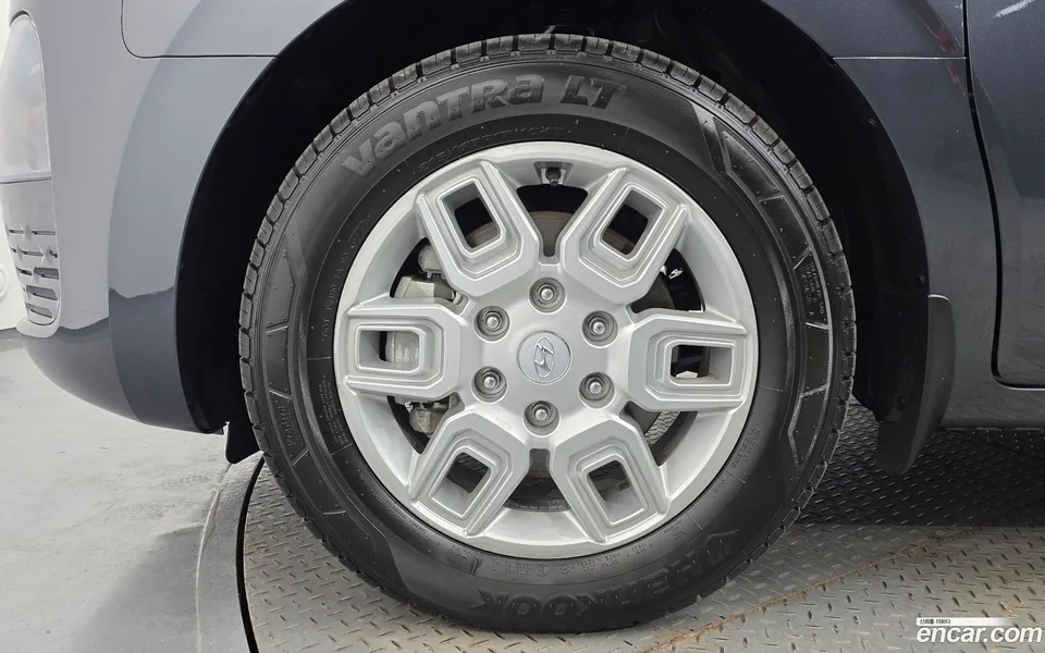 Hyundai Staria 9 2022 — миниатюра 2
