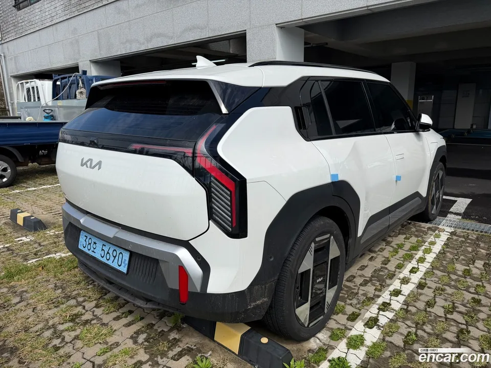 Kia EV3 2WD 2025 — миниатюра 5