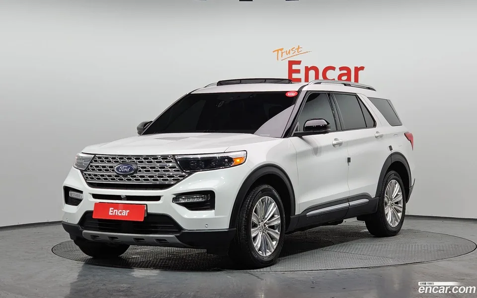 Ford Explorer 2.3 4WD 2022 — фото 1, купить с доставкой в Москву